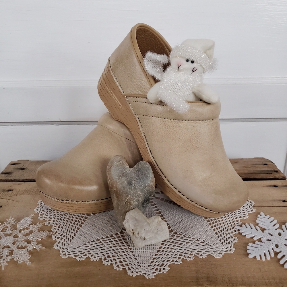 Cream Dansko Pro Honey Clog Sand Burnished Distressed Leather Boho Cottage 37 41 - Picture 2 of 13